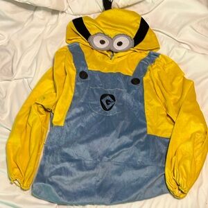 Adult size Minion costume, looks new, unisex